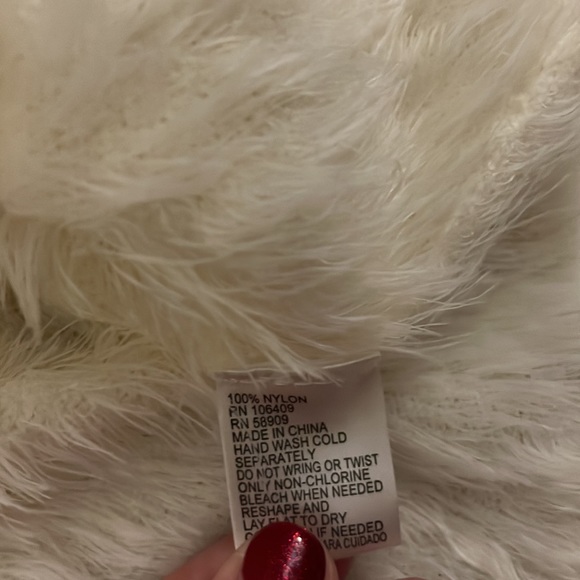 Cremieux furry white sweater size large - Picture 5 of 5